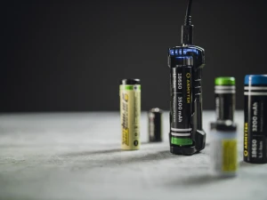 Зарядное устройство Armytek Handy C1 VE