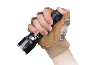 Фонарь Fenix TK22UE (1600 люмен, 21700/18650)