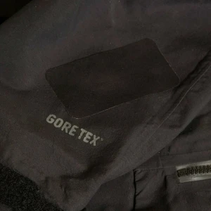 Заплатка для ремонта мембранных тканей Gear Aid Tenacious Tape®GORE-TEX® Fabric Patches