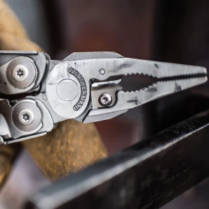 Мультитул Leatherman Surge®